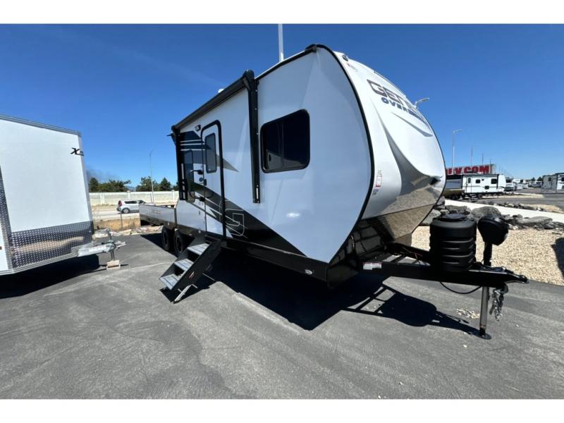 New 2025 Genesis Supreme Overnighter 12-14.6RK Toy Hauler Travel
