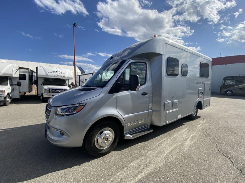 New 2025 Pleasure-Way Plateau XLRB Motor Home Class B+ - Diesel at