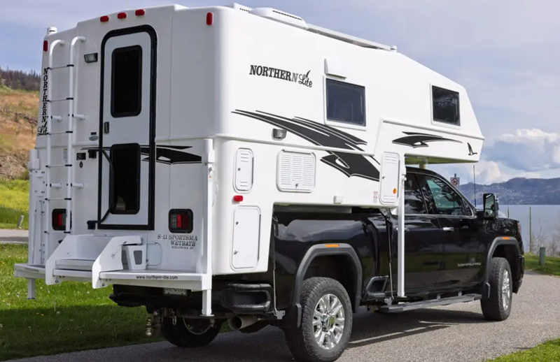 Sportsman Plus Truck Camper