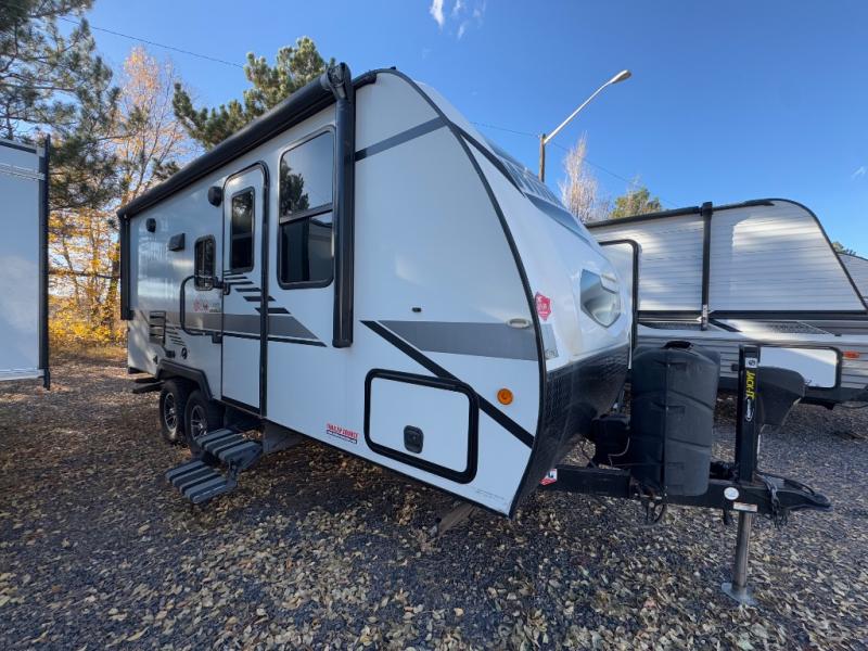 Used 2021 Winnebago Industries Towables Micro Minnie 2108DS Travel